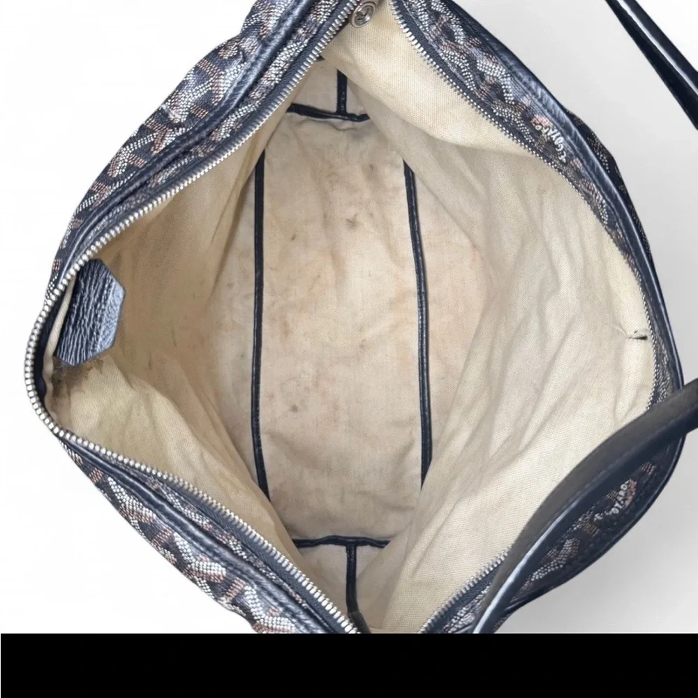 AUTHENTIC GOYARD HOBO BAG OPEN TO OFFERS - Picture 11 of 11